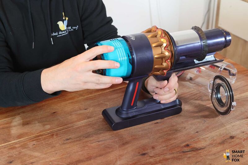 HEPA-Filter ausbauen und reinigen